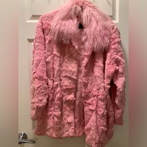 Preowned Vintage pink Rabbit fur coat.. women size Large